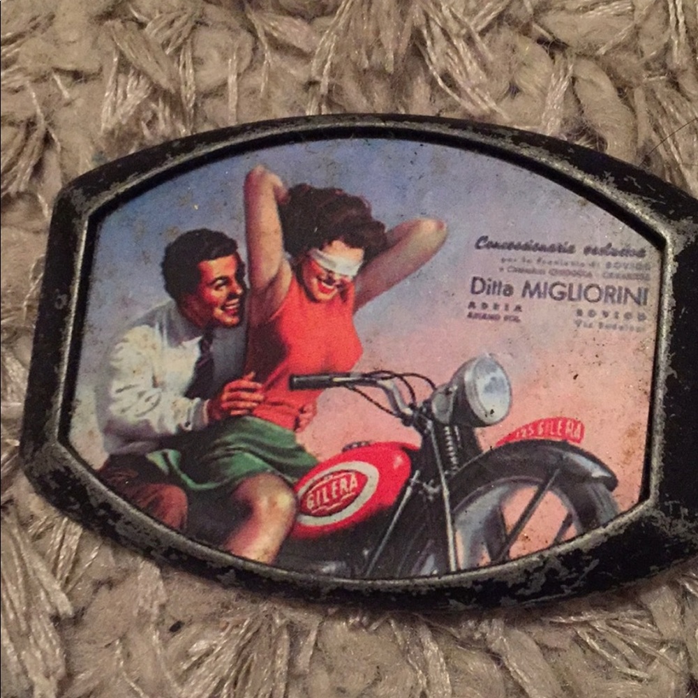 Belt buckle
